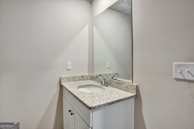 416 Traditions Lane, Hampton, GA 30228