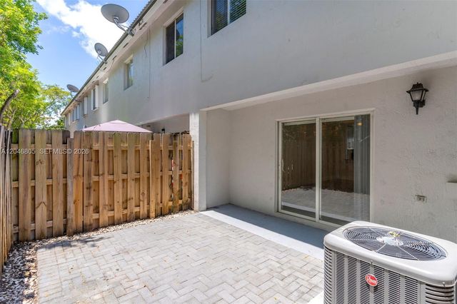 14231 SW 120th Court 411, Miami, FL 33186