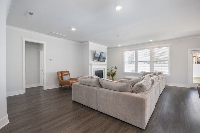 1218 Pebble Run Rd, Hendersonville, TN 37075