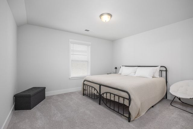 1218 Pebble Run Rd, Hendersonville, TN 37075