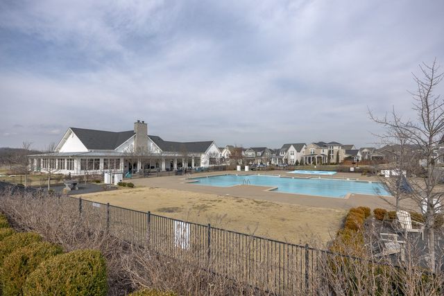 1218 Pebble Run Rd, Hendersonville, TN 37075