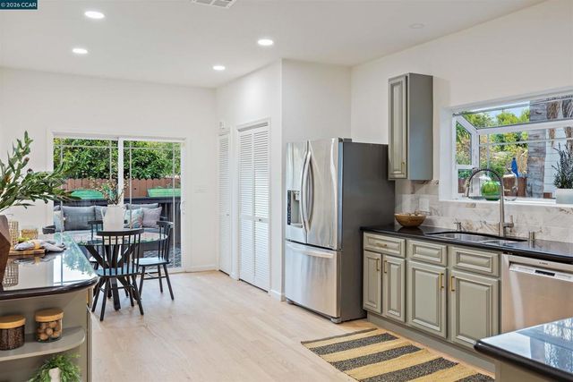 3131 Mabel St, Berkeley, CA 94702
