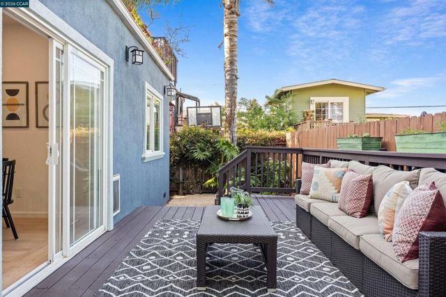3131 Mabel St, Berkeley, CA 94702