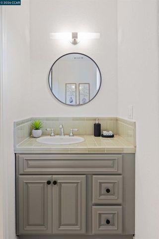 3131 Mabel St, Berkeley, CA 94702