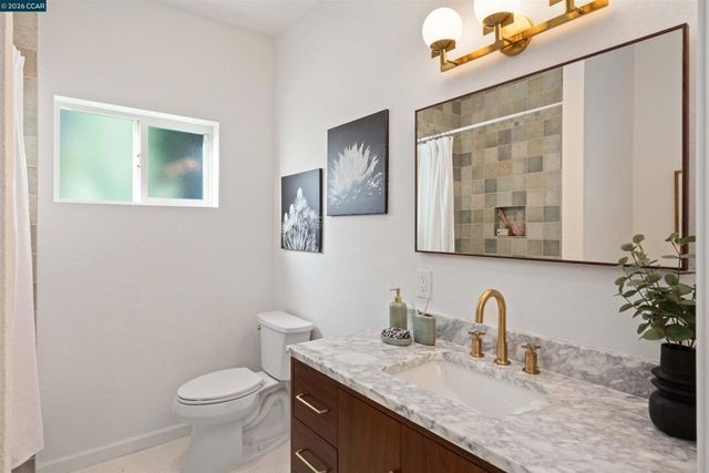3131 Mabel St, Berkeley, CA 94702
