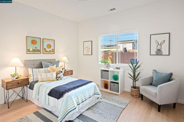3131 Mabel St, Berkeley, CA 94702