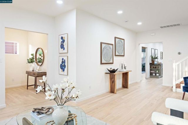 3131 Mabel St, Berkeley, CA 94702