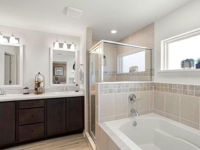 1075 FOREST LAKE DRIVE, Wildwood, FL 34785