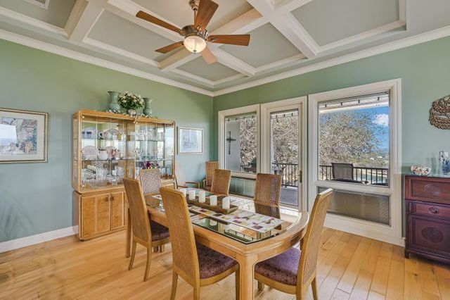 27023 Waterfall Hill PKWY, Spicewood, TX 78669