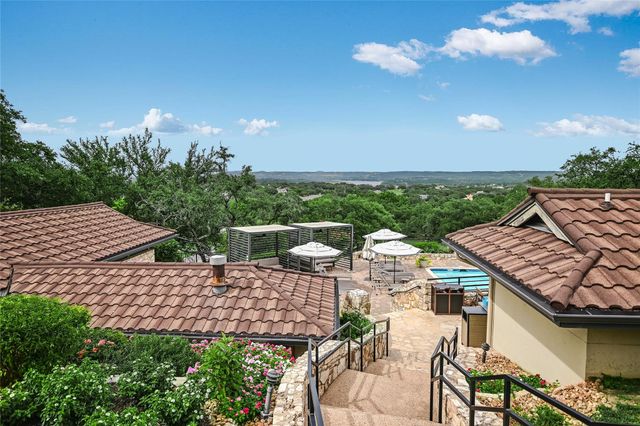 27023 Waterfall Hill PKWY, Spicewood, TX 78669