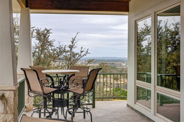 27023 Waterfall Hill PKWY, Spicewood, TX 78669