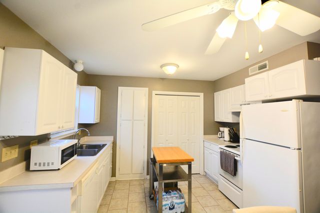 1423 Ashley River Road 2c, Charleston, SC 29407