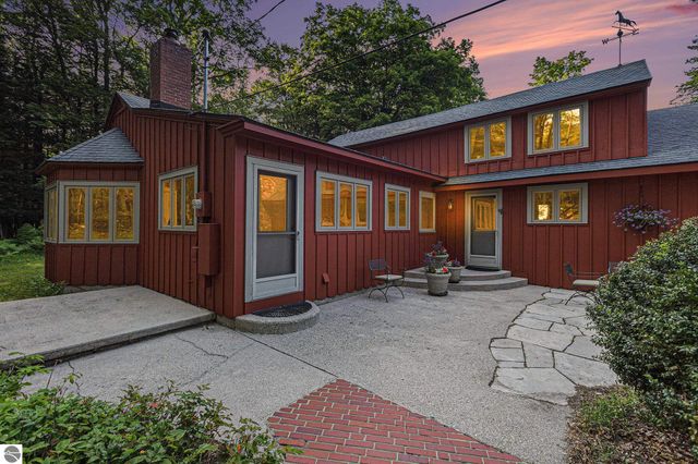 7822 W Welch Road, Empire, MI 49630