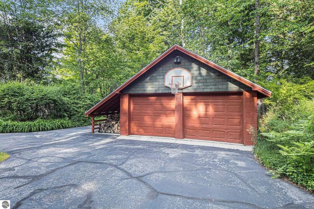 7822 W Welch Road, Empire, MI 49630