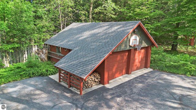 7822 W Welch Road, Empire, MI 49630