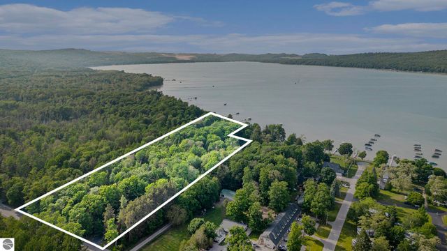 7822 W Welch Road, Empire, MI 49630