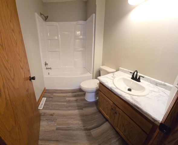 24301 E Typo Drive NE, Stacy, MN 55079