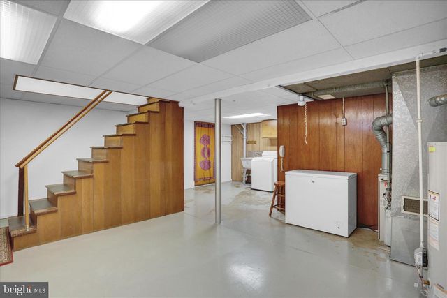 2413 READING BLVD, Reading, PA 19609