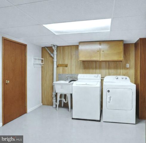 2413 READING BLVD, Reading, PA 19609