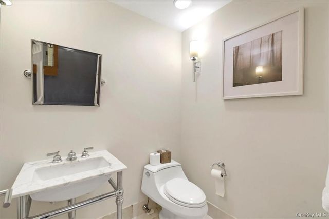 1 Renaissance Square 7B, White Plains, NY 10601