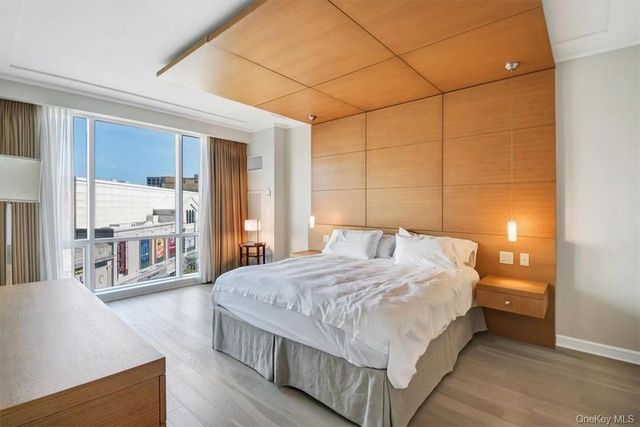 1 Renaissance Square 7B, White Plains, NY 10601