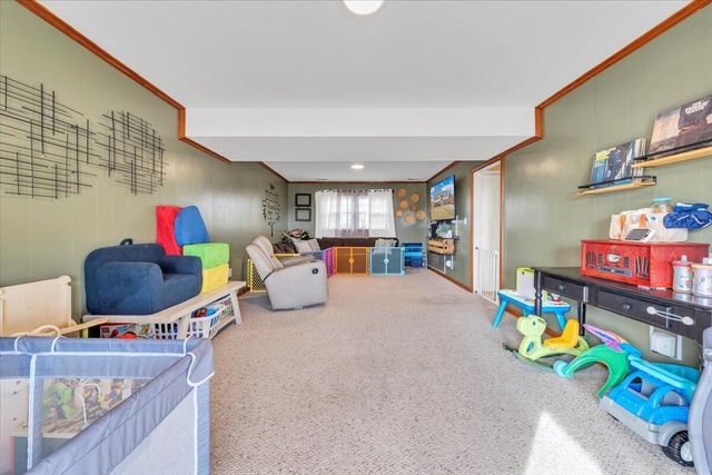 453 Crofton DR, Vinton, VA 24179