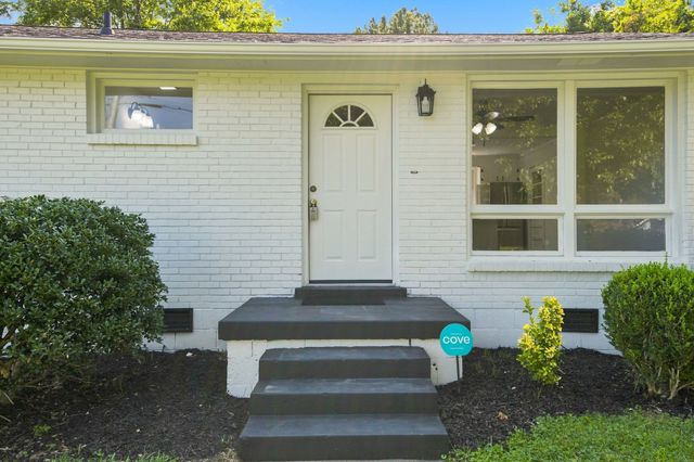 911 Hunt St, Murfreesboro, TN 37130