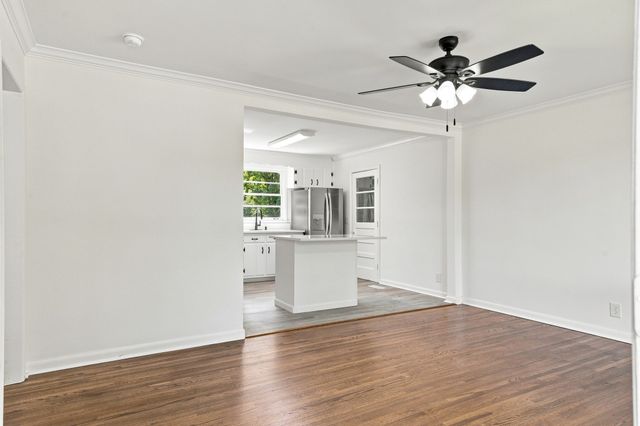 911 Hunt St, Murfreesboro, TN 37130