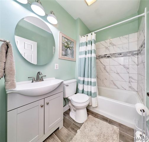 7102 Alabama Avenue, St Louis, MO 63111