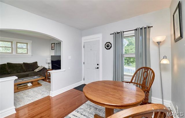 7102 Alabama Avenue, St Louis, MO 63111