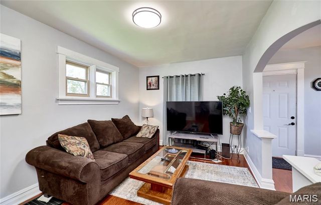 7102 Alabama Avenue, St Louis, MO 63111