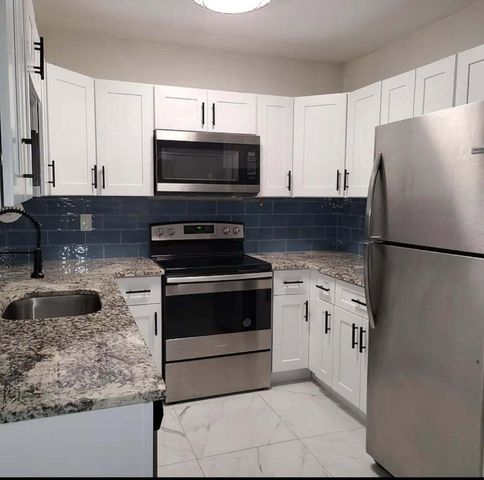 2340 Avenue M, Riviera Beach, FL 33404