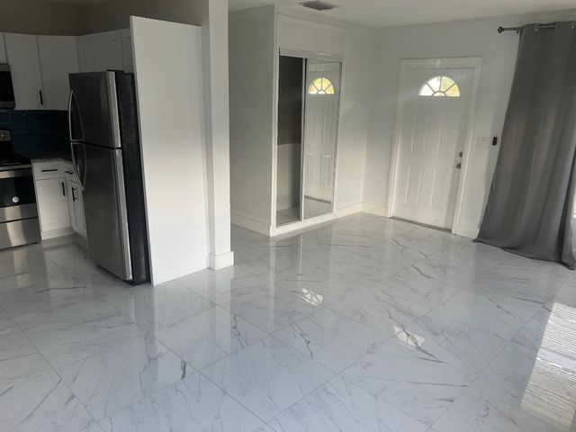 2340 Avenue M, Riviera Beach, FL 33404