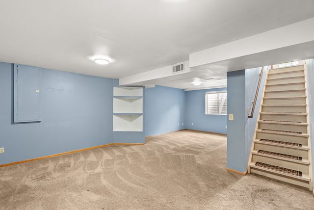 5423 Norris Street, Ames, IA 50014