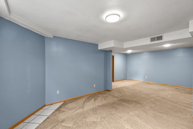 5423 Norris Street, Ames, IA 50014