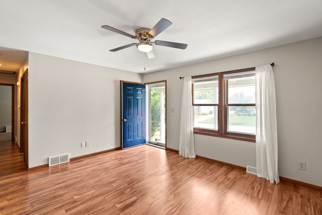 5423 Norris Street, Ames, IA 50014