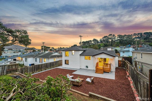 912 Wildwood Avenue, Daly City, CA 94015