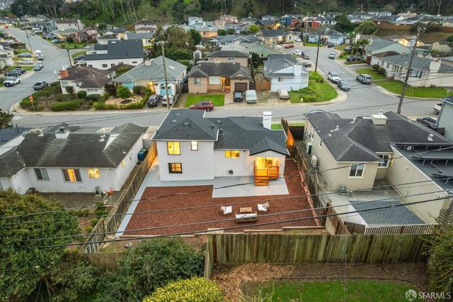 912 Wildwood Avenue, Daly City, CA 94015