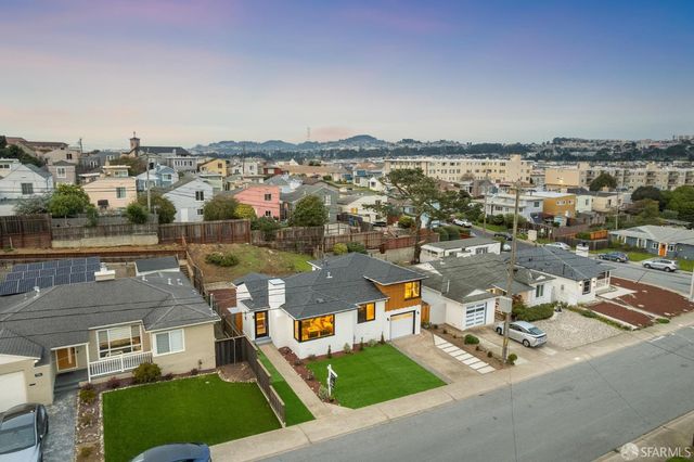 912 Wildwood Avenue, Daly City, CA 94015