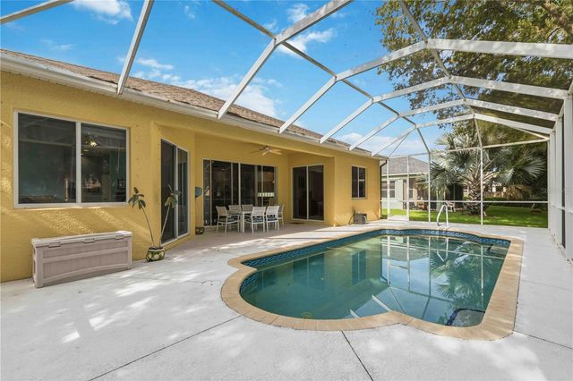 8268 47TH STREET CIRCLE E, Palmetto, FL 34221