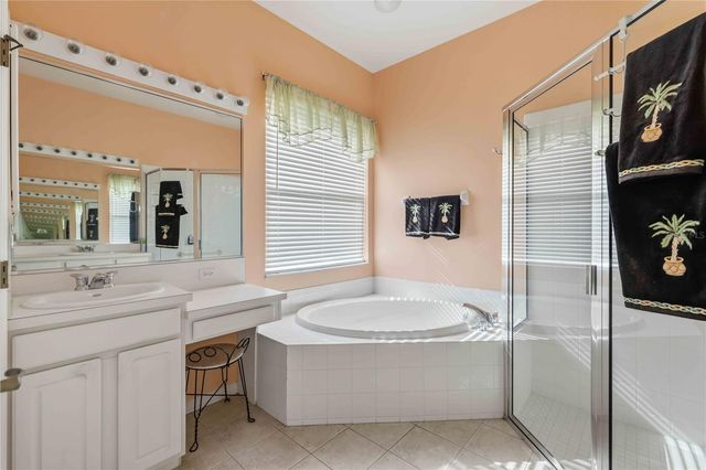 8268 47TH STREET CIRCLE E, Palmetto, FL 34221