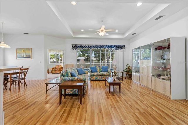 8268 47TH STREET CIRCLE E, Palmetto, FL 34221