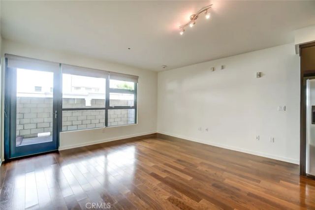13045 Pacific Promenade 103, Los Angeles, CA 90094