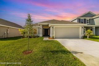 2482 Carrick Street NW, Palm Bay, FL 32907