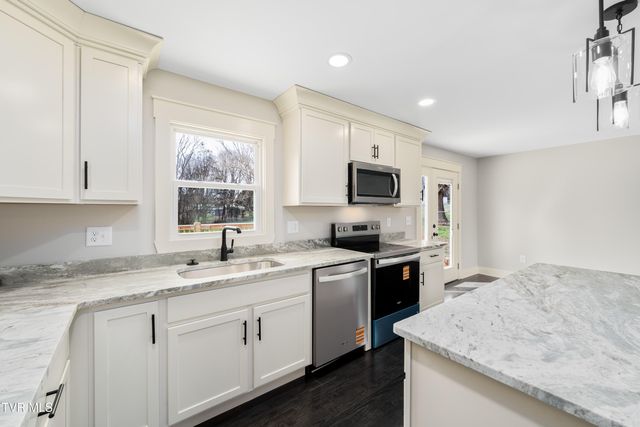 226 Dorothy Circle, Limestone, TN 37681