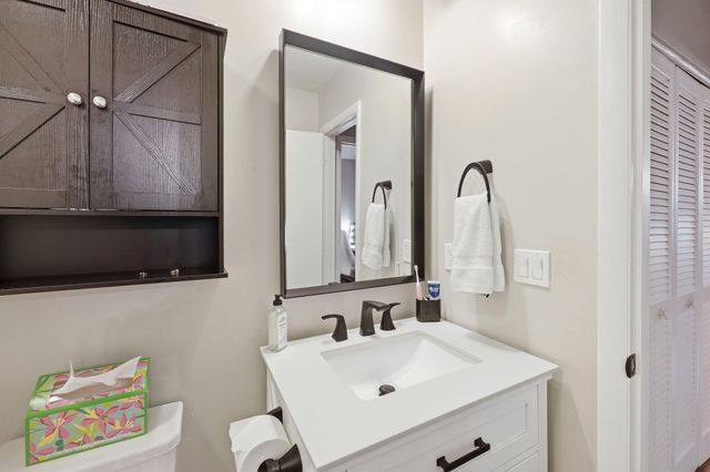 1161 Shadow Lake Circle J, Mount Pleasant, SC 29464