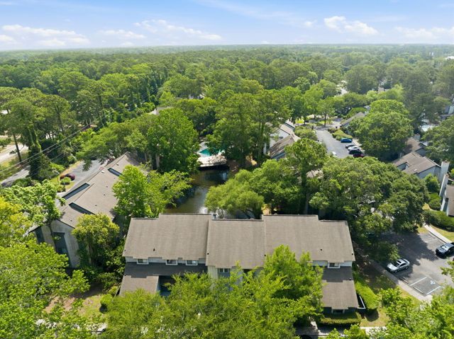 1161 Shadow Lake Circle J, Mount Pleasant, SC 29464