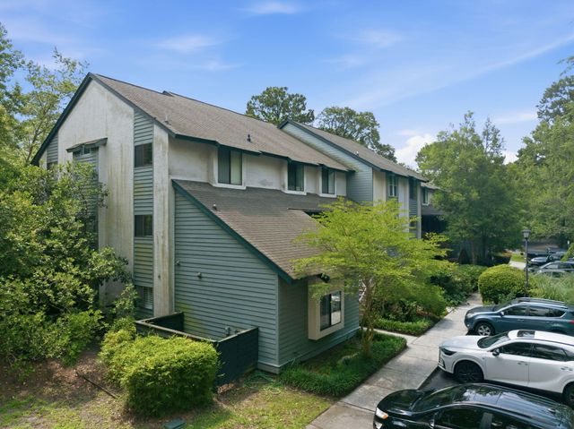 1161 Shadow Lake Circle J, Mount Pleasant, SC 29464
