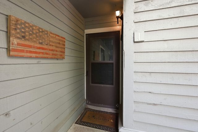 1161 Shadow Lake Circle J, Mount Pleasant, SC 29464