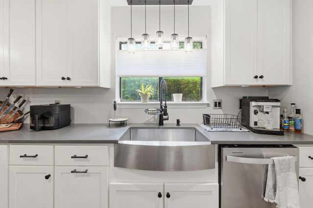 1161 Shadow Lake Circle J, Mount Pleasant, SC 29464